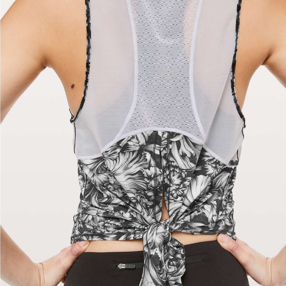 Lululemon tie back tank top 6